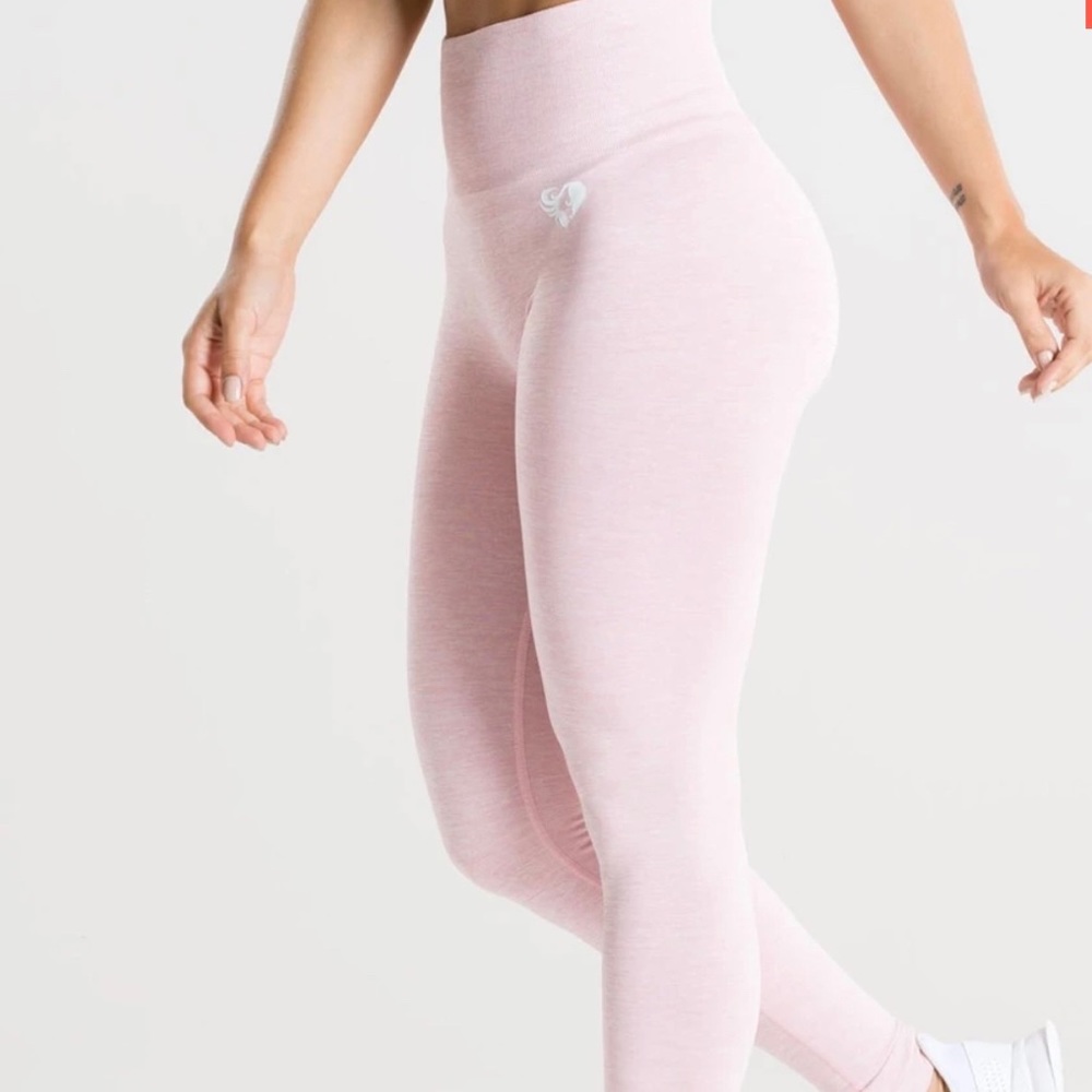 Brand New Women’s Best Move Seamless Leggings